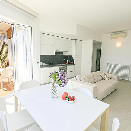 Apartamento Iflat Punta San Martino Arenzano